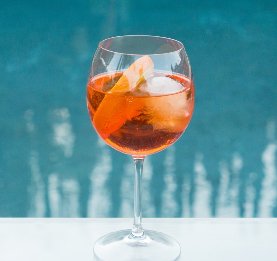 Aperol spritz cocktail